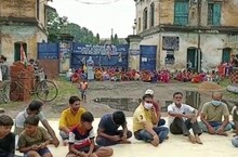 বন্ধ জল এবং বিদ্যুৎ পরিষেবা