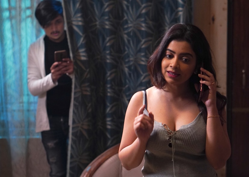 এই টানটান থ্রিলার গল্পে রয়েছে সিরিয়াল কিলিং। 