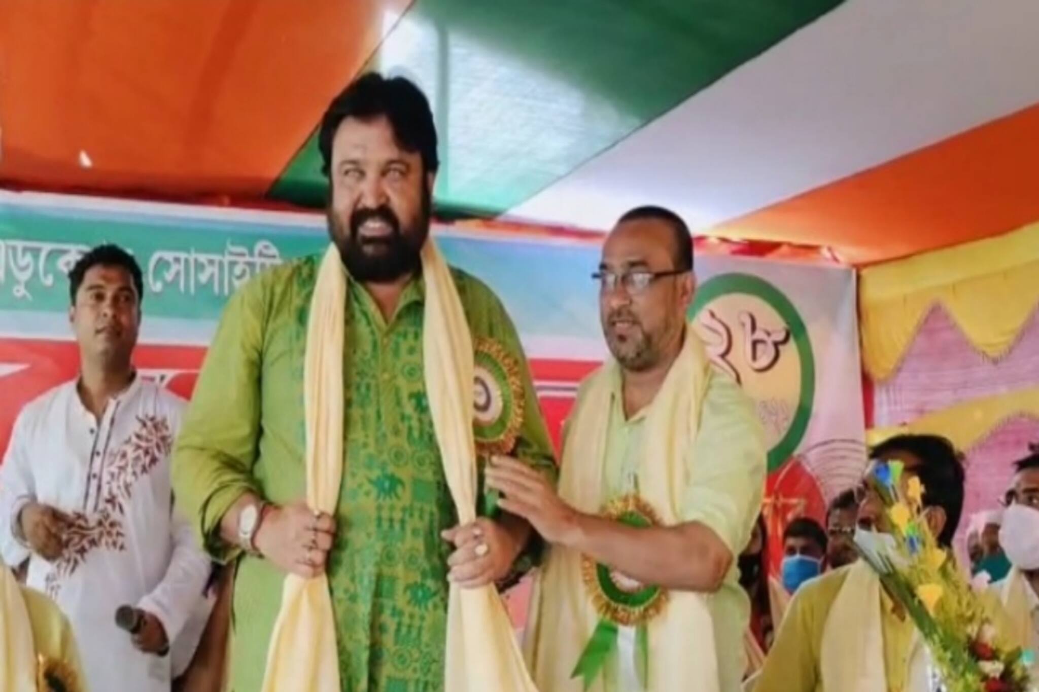 'মাস্ক করোনা আটকায় না' অভিনেতার এমন মন্তব্যে তীব্র প্রতিক্রিয়া