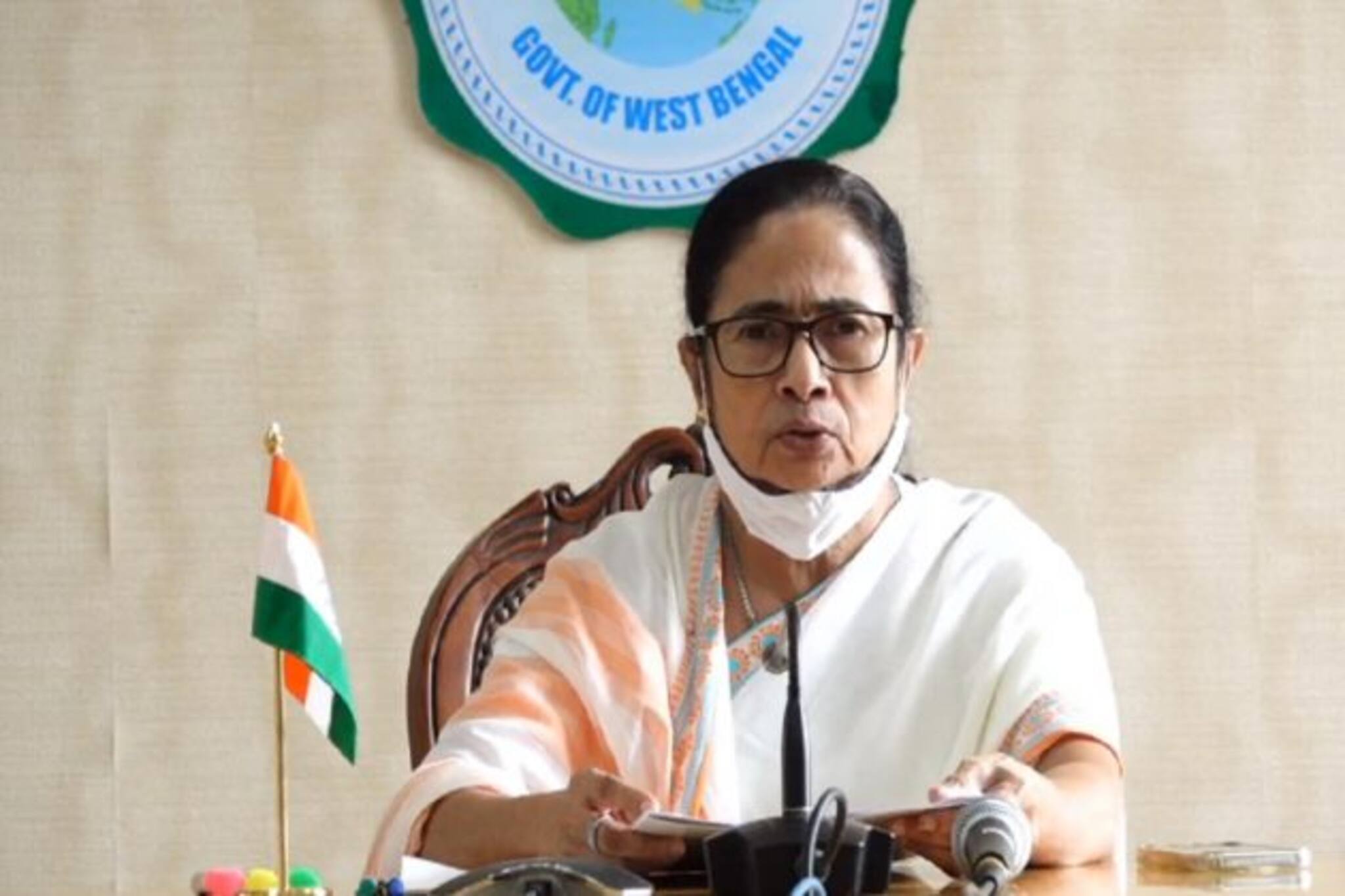 কেন্দ্র টিকা দিতে দিতে তৃতীয় ঢেউ চলে আসবে, গুরুতর আশঙ্কার কথা শোনালেন মমতা