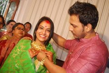চওড়া সিঁদুর, সালঙ্কারা মধুবনীর ‘ভাত-কাপড়’ অনুষ্ঠানের ছবিতে মুগ্ধ নেটিজেনরা
