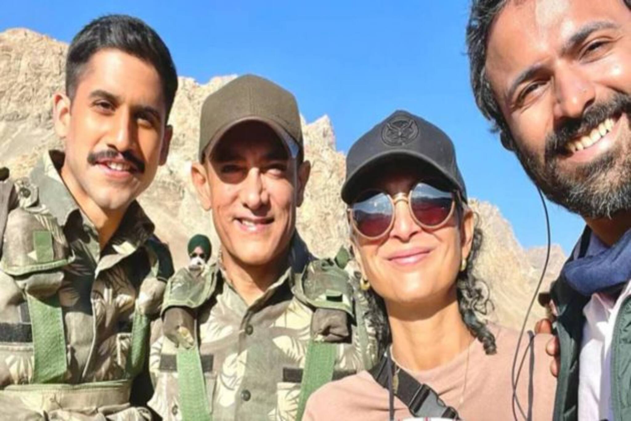 দেড় দশকের দাম্পত্যে ইতি টানার পর লাদাখে সহাস্যে পাশাপাশি আমির-কিরণ