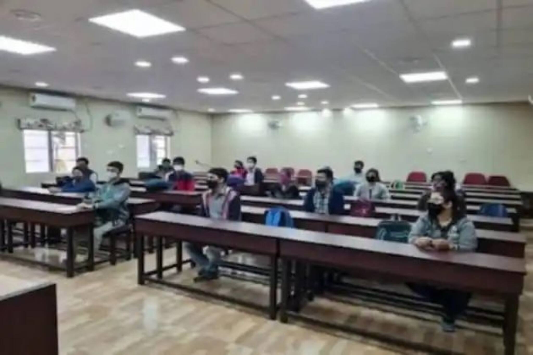 Upper Primary Recruitment Interview: দিনে ১৫০০ চাকরিপ্রার্থীকে ডাক, উচ্চ প্রাথমিকের ইন্টারভিউ দ্রুত শেষ করতে চায় কমিশন