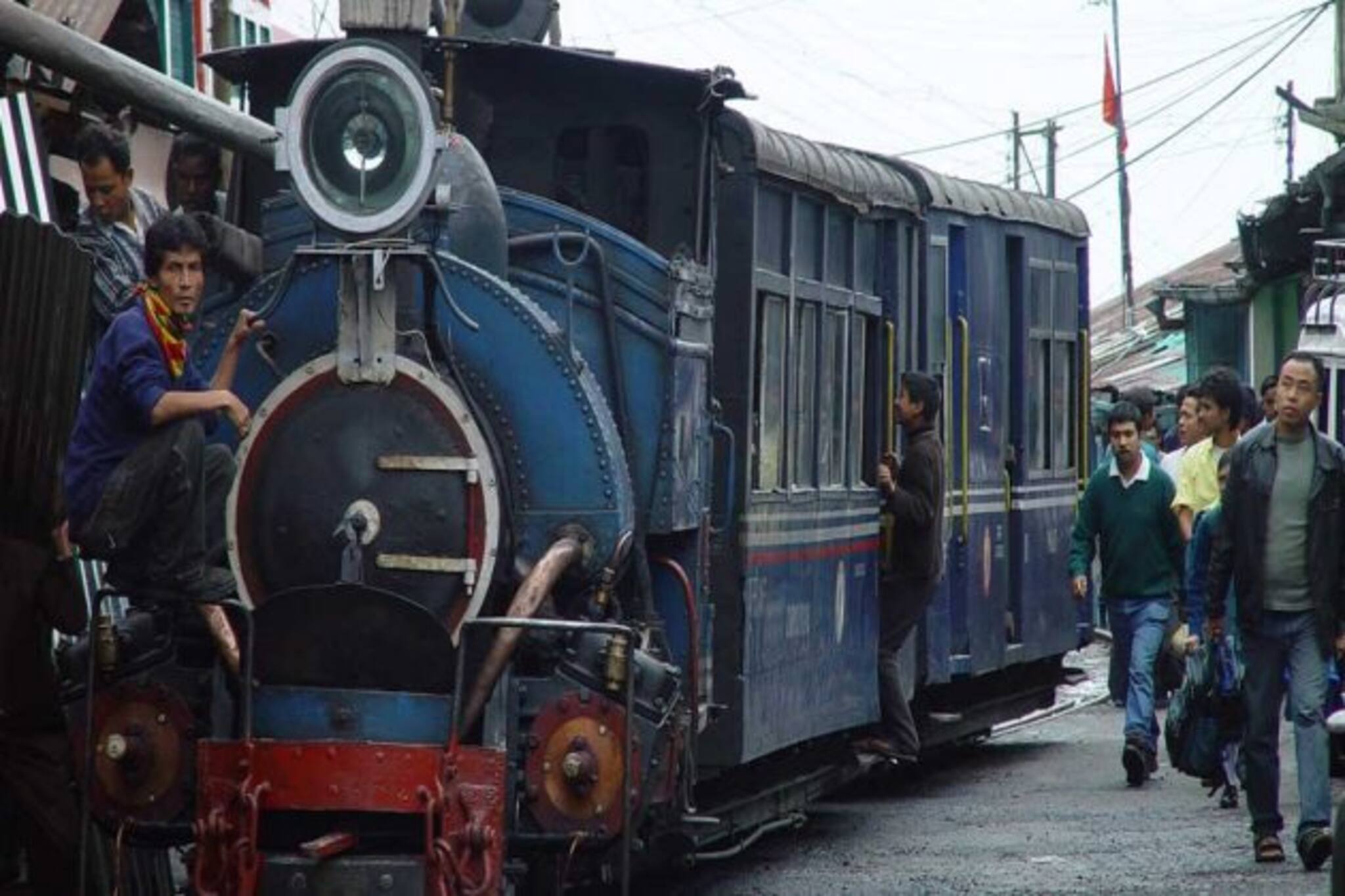 Toy Train| অস্তিত্ব রাখতে বড় সিদ্ধান্ত, এবার টয় ট্রেনে শ্যুটিং আরও সহজ