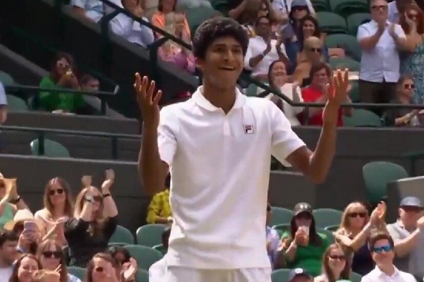 সমীর বন্দ্যোপাধ্যায়। কোপা, ইউরোর মাঝে এই বাঙালি নামটা আলাদা করে চর্চায়। জুনিয়র উইম্বলডন (Wimbledon) চ্যাম্পিয়ন সমীর। আমেরিকার নিউ জার্সির বাস্কিং রিঙের বাসিন্দা তিনি। বাঙালি হলেও বাংলার সঙ্গে তাঁর তেমন কোনও যোগাযোগ নেই।