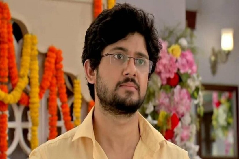 *অভিনেতা সাধারণত নিজের ব‍্যক্তিগত জীবন আড়ারে রাখতেই পছন্দ করেন। ইনস্টাগ্রামে তাঁর অ্যাকাউন্ট নেই। ফেসবুকে অ্যাকাউন্ট রয়েছে। কিন্তু, তাতেও অ্যাক্টিভ নন তিনি। ছবিঃ সোশ্যাল মিডিয়া। 