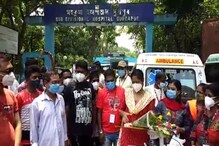 করোনা যোদ্ধার মানপত্র অ্যাম্বুলেন্স চালকদের করোনা যোদ্ধার মানপত্র অ্যাম্বুলেন্স চালকদের