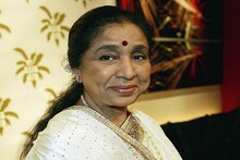 গাড়ির মধ্যে গলা সাধছিলেন আশা, ড্রাইভার ভাবলেন হাঁপানি! তার পর যা হল...