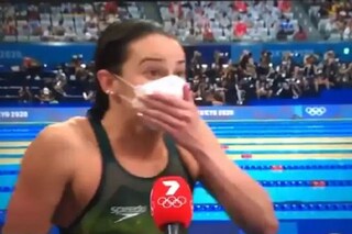 Tokyo 2020: Swimmer Kaylee McKeown Dropped F-Bomb On Live TV After Olympic Gold, Video viral -Photo Courtesy- Screen grab/ Twitter  Tokyo 2020: Swimmer Kaylee McKeown Dropped F-Bomb On Live TV After Olympic Gold, Video viral -Photo Courtesy- Screen grab/ Twitter