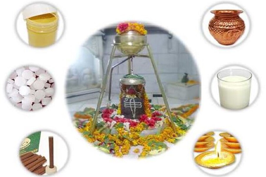  সোমবার দিন যে দেবতার অর্চনা করা হয় তিনি দেবাদিদেব মহাদেব৷ পাশাপাশি শ্রাবণ মাস হল বাবা-র মাস, অর্থাৎ দেবাদিদেবকে আরাধনার জন্য বরাদ্দ বিশেষ মাস৷ তিনি ত্রিনাথের অন্যতম৷ তাঁর আরাধনায় বাধা বিঘ্ন টলে যায়৷ তাই মানুষ ভক্তিভরে তাঁর অর্চনা করেন৷ তবে প্রতি দেবতার মতো তাঁর পূজারও বিশেষ কিছু রীতি রয়েছে৷ যা মেনেই তাঁর অর্চনা করা হয়৷ সামাণ্যতম ভুলেও দারুণ রেগে যেতে পারেন রুদ্রদেব৷
