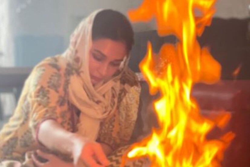 সোশ্যাল মিডিয়ায় রথযাত্রা নিয়ে বিভিন্ন রকমের পোস্ট করেছেন টলি তারকারা। অভিনেত্রী মিমি চক্রবর্তী বাড়িতে পুজো করেছেন জগন্নাথের। সেই পুজোর মুহূর্তে একটি ছবি শেয়ার করেছেন মিমি। 