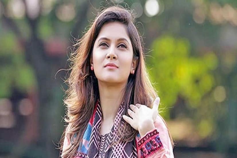 রাকেশ বসুর পরিচালনায় এই ছবি আসছে খুব শিগগিরই। মিথিলা নিজেই তাঁর সামাজিক মাধ্যমে সেই খবর শেয়ার করেছেন একটি ছবির পোস্টারের সঙ্গে। 