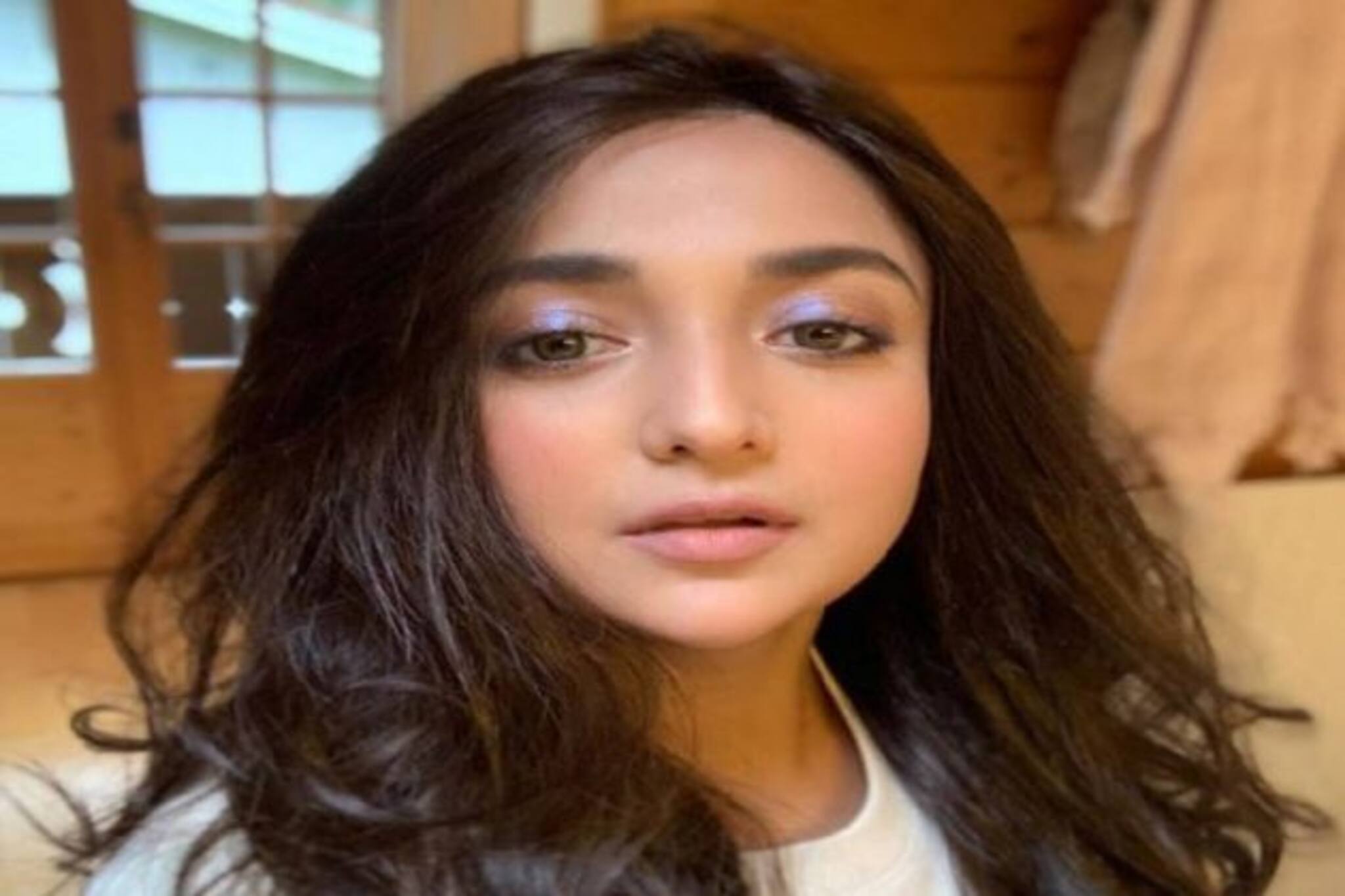 Viral Monali Thakur: মাঝরাতে বিদেশের গ্যারেজে মোনালি  যা করলেন... ভিডিও ভাইরাল!