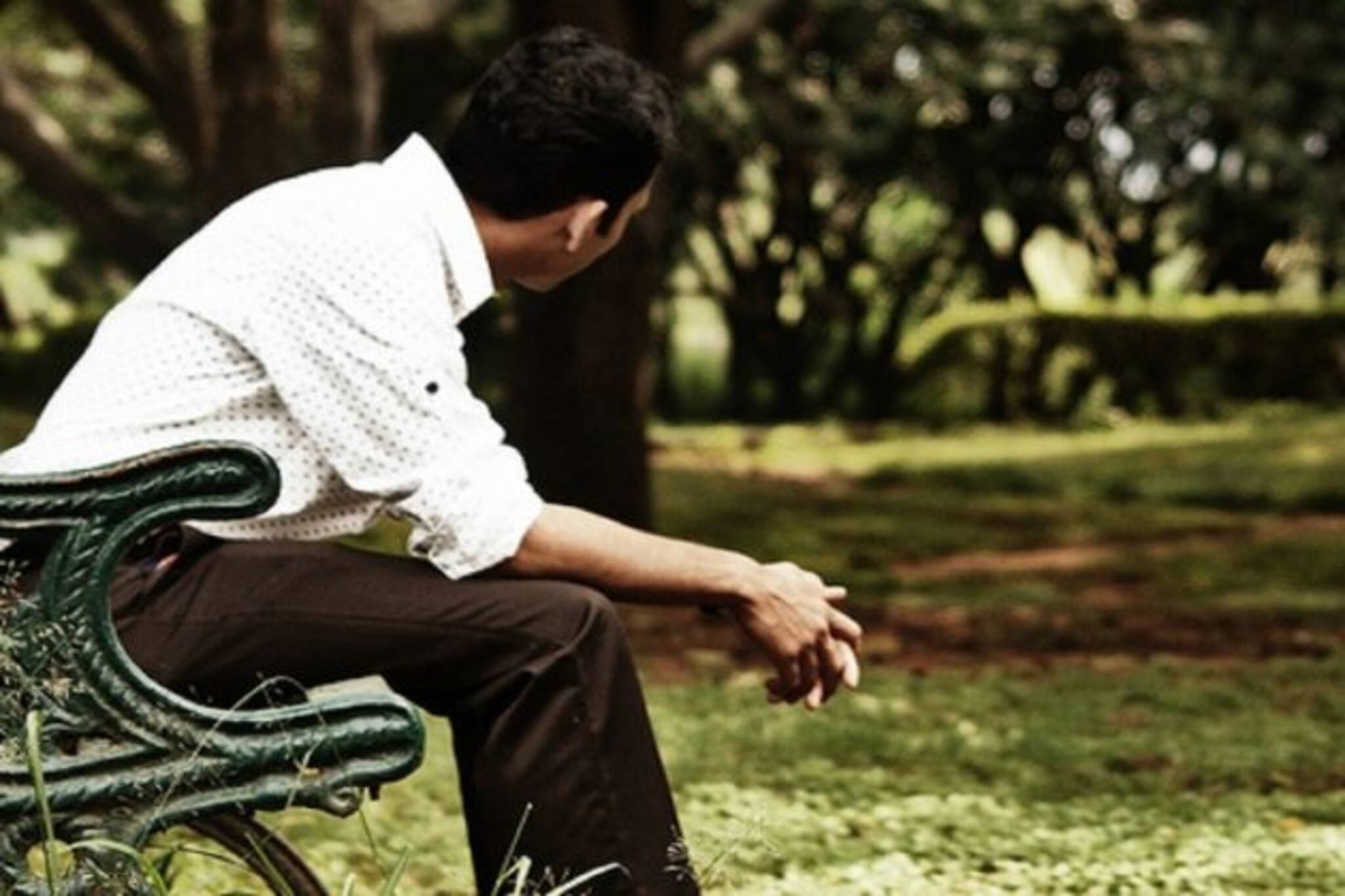 Bad Mood: যখন তখন মন খারাপ? মাত্র কয়েকটি উপায়েই নিজেই সারিয়ে ফেলুন 'রোগ'!