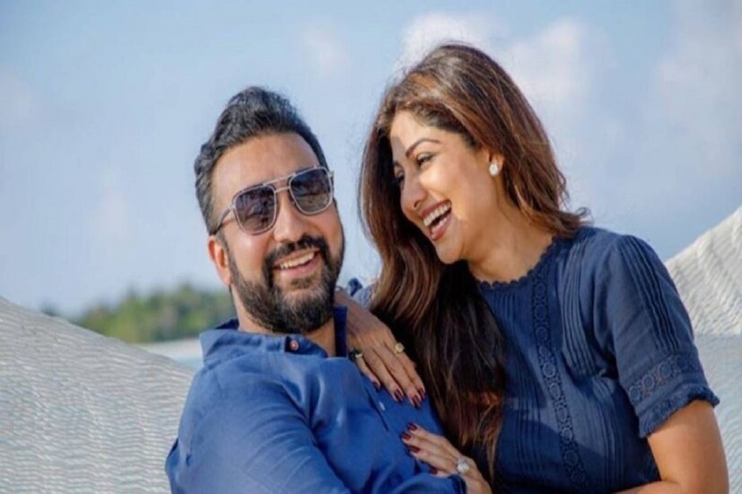 প্রাথমিক তদন্তে পুলিশ অভিযুক্তদের কাছে থেকে মোবাইল উদ্ধার করেছে৷ তাদের কাছ থেকে হোথিত মুভিজের খবর পাওয়া যায়৷ যেটা একটা মোবাইল অ্যাপ৷ এতেই ভিডিও আপলোড হয়ে যেত৷ অশ্লীল ভিডিও দেখার সময় এই অ্যাপের সাহায্য নিতে হত৷ টাকা দিয়ে এই অ্যাপের সাবস্ক্রিপশন নিতে হত৷ কিছু গ্রুপের কাছে এখনও মোবাইল অ্যাপলিকেশন রয়েছে৷ 