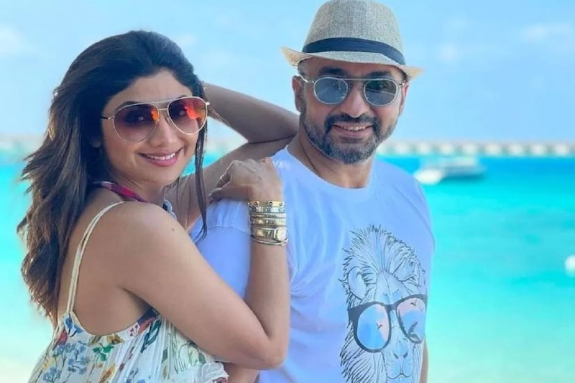 •২০২১-র ২১ মে শিল্পা-রাজের প্রথম সন্তান জন্ম হয়৷ এরপর এই দম্পতির দ্বিতীয় সন্তান হয় (স্যারোগেসির মাধ্যমে) ২০২০-র ফেব্রুয়ারিতে৷ নিজেই সন্তান জন্ম দিতে চান শিল্পা, তবে এক কঠিন রোগের ফলে সন্তান ধারণে সমস্যা দেখা দেয়৷ তাই স্যারোগেসির পথে হাঁটেন রাজ কুন্দ্রা-শিল্পা শেট্টি৷ 
