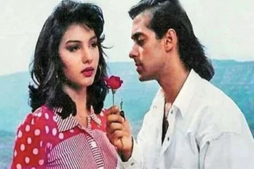 •ভাইজানের বেশিরভাগ প্রেমিকাই সম্পর্ক ভেঙে যাওয়ার পর খান সাহেবের মুখ দর্শন করেননি। ব্যতিক্রম সঙ্গীতা আর ক্যাটরিনা। তাঁদের সঙ্গে এখন সলমনের বেশ দুষ্টু মিষ্টি সম্পর্ক। তবে সলমনের সংসর্গ এড়িয়ে চলায় যিনি এক নম্বরে তিনি হলেন সোমি আলি (Somy Ali)!