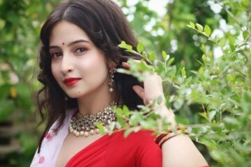 'এখনও মেনে নিতে পারছি না তুই নেই' কাছের মানুষকে হারালেন টেলি অভিনেত্রী শ্রীমা 'এখনও মেনে নিতে পারছি না তুই নেই' কাছের মানুষকে হারালেন টেলি অভিনেত্রী শ্রীমা