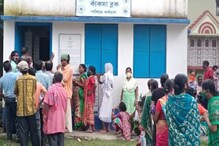 কাঁকসার সুস্বাস্থ্য কেন্দ্র থেকে ১৮০ জনের টিকাকরণ কাঁকসার সুস্বাস্থ্য কেন্দ্র থেকে ১৮০ জনের টিকাকরণ