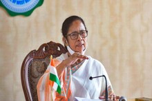 'সামনে ডেকে কথা বলুন, কোনও ফোনই নিরাপদ নয়', নেতাদের সতর্কবার্তা মমতার