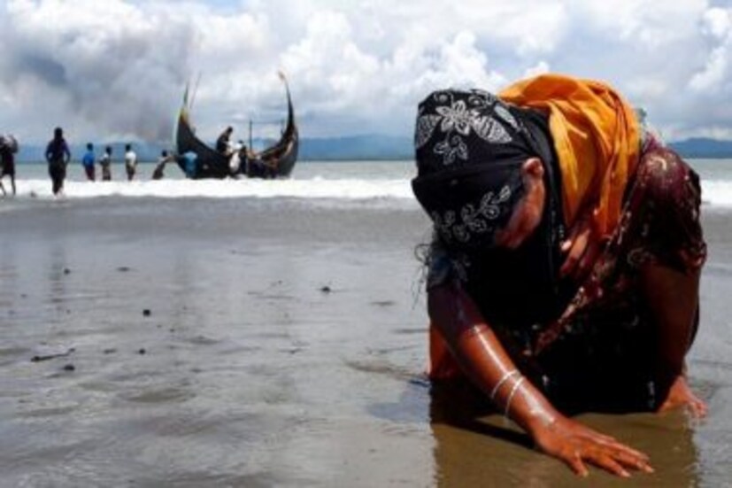 ভিটেমাটি ছাড়ায় যন্ত্রণা বুঝিয়েছিলেন ক্যামেরার লেন্স-এর মাধ্যমে।