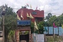 মঙ্গলবারেও উড়ছে জাতীয় পতাকা ! অবমাননায় ক্ষোভ দুর্গাপুরে মঙ্গলবারেও উড়ছে জাতীয় পতাকা ! অবমাননায় ক্ষোভ দুর্গাপুরে
