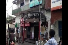 দীনেন রায়কে সরিয়ে মেদিনীপুর পৌরসভার দায়িত্বে সৌমেন খান !