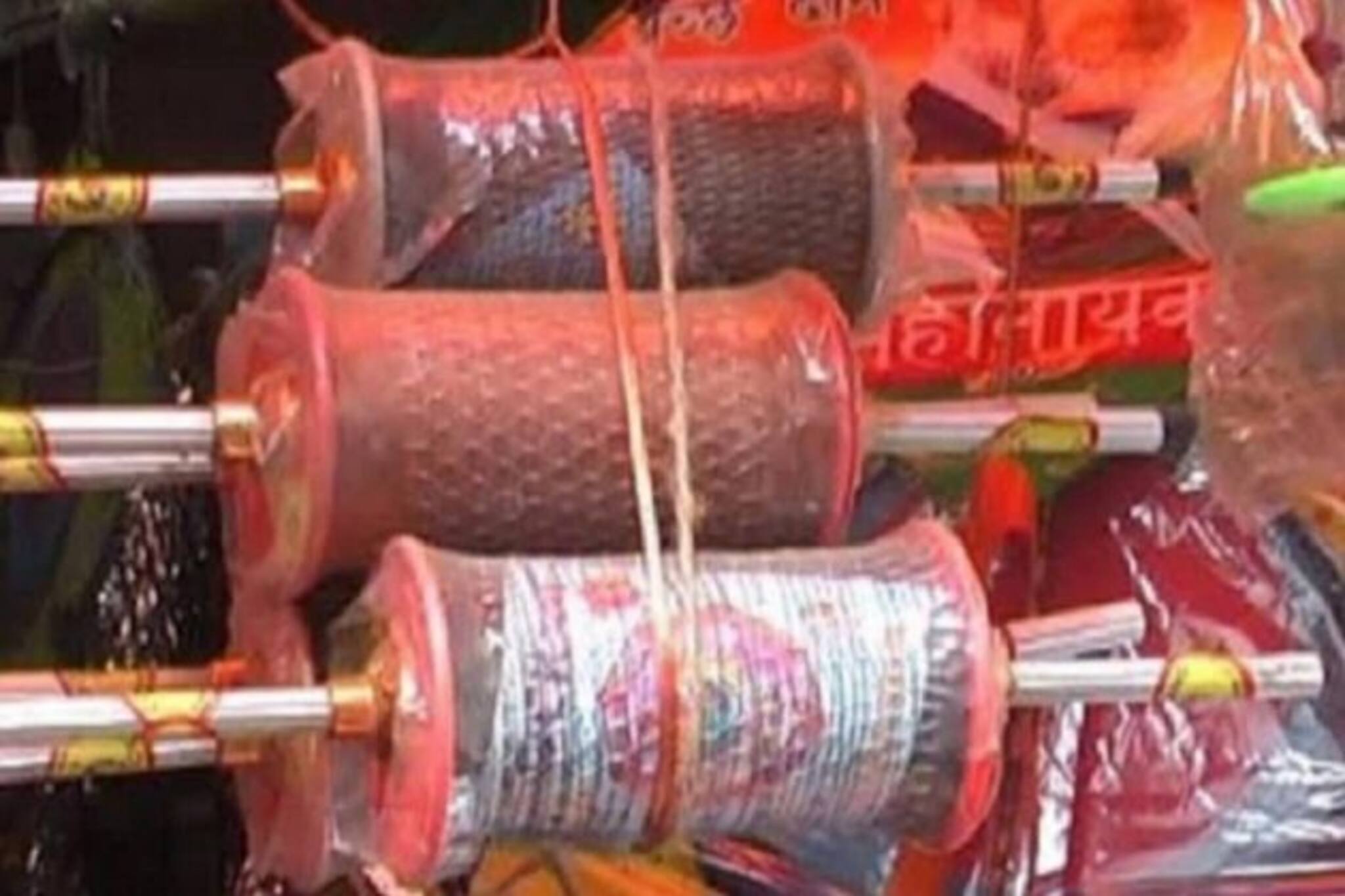 নজরদারির অভাবে হাওড়ায় বাড়ছে চাইনিজ মাঞ্জায় ঘুড়ি ওড়ানোর প্রবণতা