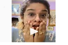 গালি দিতে না পেরে পেট গোলাচ্ছে ইমনের ! একি করলেন গায়িকা! ঝড়ের গতিতে ভাইরাল ভিডিও গালি দিতে না পেরে পেট গোলাচ্ছে ইমনের ! একি করলেন গায়িকা! ঝড়ের গতিতে ভাইরাল ভিডিও