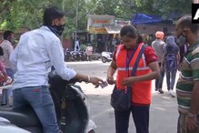 বাবার অসুখ! সংসার চালাতে পার্কিং স্লিপ কাটছেন জাতীয় স্তরে মেডেল জয়ী বক্সার রিতু বাবার অসুখ! সংসার চালাতে পার্কিং স্লিপ কাটছেন জাতীয় স্তরে মেডেল জয়ী বক্সার রিতু