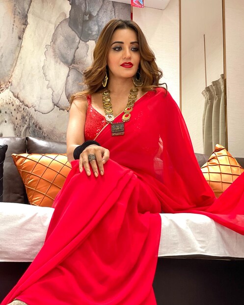 তাঁর প্রতিটি ছবি বিদ্যুতের গতিতে আছড়ে পড়ে সোশ্যাল মিডিয়ায় যা এক নিমেষেই সুপার ভাইরাল হয় ৷ ছবি সৌজন্যে Facebook ৷