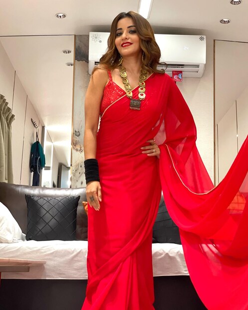 অভিনয়ের সঙ্গে সঙ্গে দুপুর ঠাকুরপো-দের ঝুমা বউদি দুরন্ত নাচও জানেন ৷ ছবি সৌজন্যে Facebook ৷