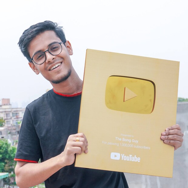 সম্প্রতি শোনা গিয়েছিল কনফিউজড পিকচারের তরফ থেকে আসতে চলেছে 'রেস্ট ইন প্রেম ২'। তবে আপাতত সেই সিক্যুয়েলের কাজকে পাশে সরিয়ে রেখেছেন অরিজিৎ ও আরব। সেই জায়গায় এই জুটি আনবেন এক ডার্ক কমেডি। এই ডার্ক কমেডিতেই প্রধান চরিত্রে দেখা যাবে বং গাইকে।