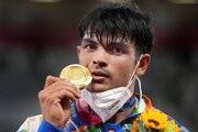 সোনার ছেলে নীরজ চোপড়ার জন্য কে কী 'পুরস্কার' ঘোষণা করলেন?