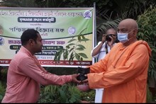 সবুজের অভিযান সফল করতে উদ্যোগী বেলুড়মঠ ও রামকৃষ্ণ মিশনের প্রাক্তনীরা