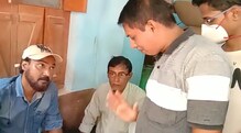 সাড়ে তিন বছর আগে মৃতের নামে হঠাৎ রেশন, দুর্নীতির অভিযোগ বীরভূমে সাড়ে তিন বছর আগে মৃতের নামে হঠাৎ রেশন, দুর্নীতির অভিযোগ বীরভূমে