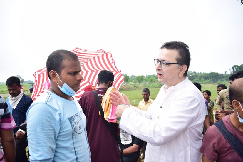 • ছবিটি মুক্তি পাবে এই বছরের শেষে।  ছবির শ্যুটিং চলছে পশ্চিম মেদিনীপুরে। 