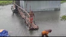 বৃষ্টির জল জমার কারণে আশ্রয়হীন ১৩ টি পরিবার