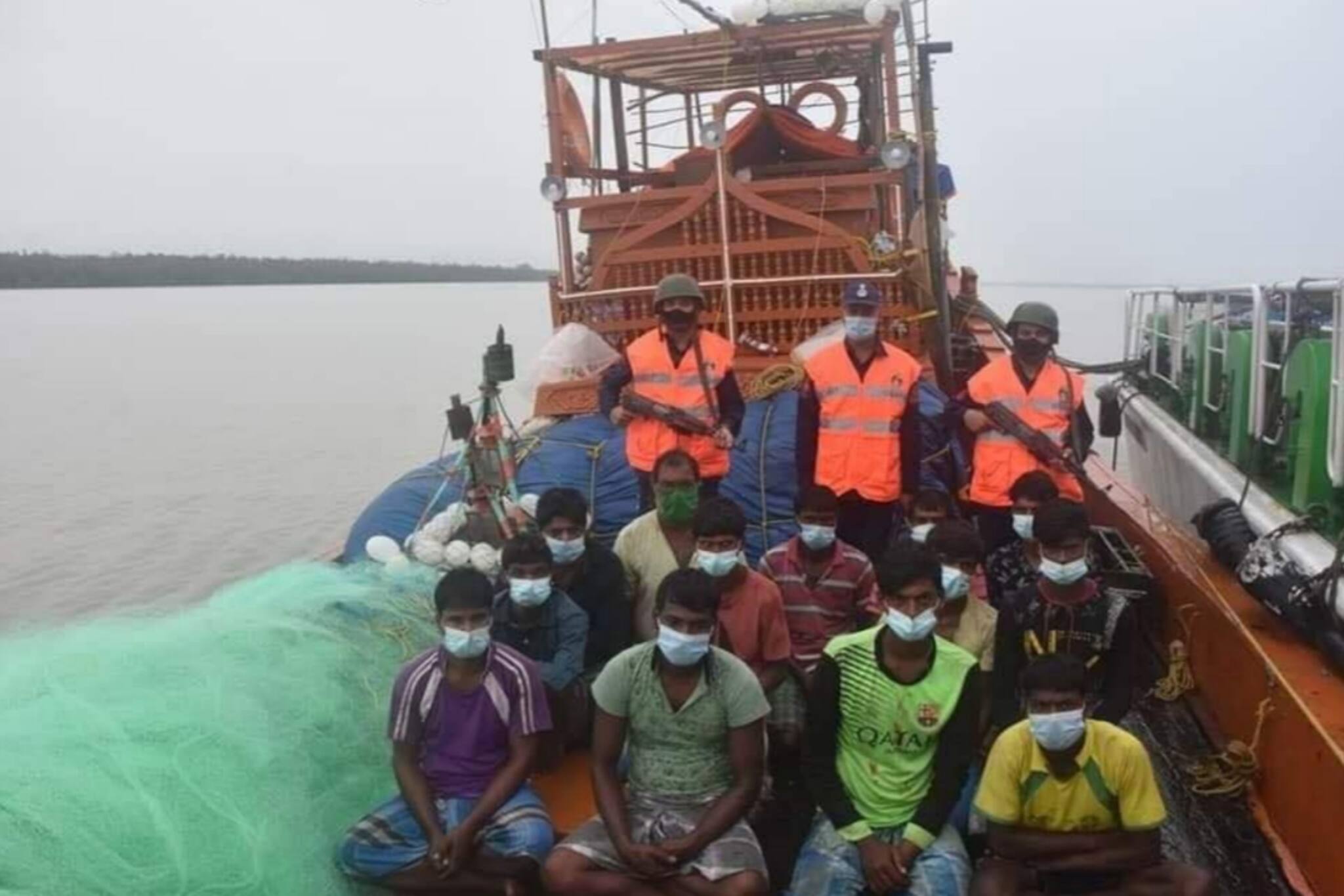 বাংলাদেশ জল সীমানায় আটক ভারতীয় ট্রলার