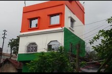 করোনা আবহে চাহিদা কিছুটা কম,শেষ মুহূর্তের কাজে ব্যস্ত হাওড়ার পতাকা শিল্পীরা