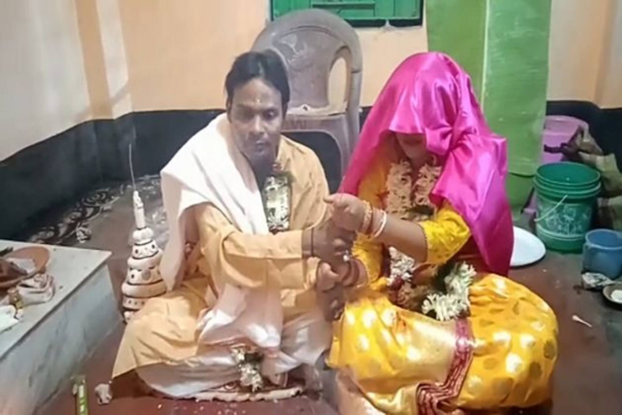 সিরিয়ালকে হার, প্রেমিকের সঙ্গে বিধবা তরুণীর বিয়ে দিল পুলিশ, সাক্ষী মেয়ে