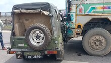 পথ দুর্ঘটনায় আহত দুই সেনা জওয়ান 