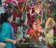 শিলিগুড়ি ইস্কনে রাধাকৃষ্ণের ঝুলনের সমাপ্তি রাখি উৎসবে