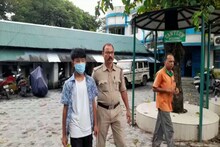 অবৈধ মদসহ শিলিগুড়িতে গ্রেফতার এক যুবক