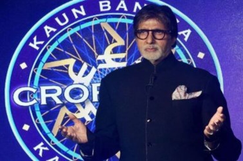এবারের ঘড়িদেবীর নাম রাখা হয়েছে 'ধুক ধুক জি'। প্রত্যেকের হৃদয়ের শব্দের সামঞ্জস্যেই এই নামকরণ। 