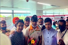 দেশে ফিরলেন অলিম্পিক্সের পদকজয়ীরা, দিল্লিতে রাজকীয় অভ্যর্থনা, দেখুন ভিডিও