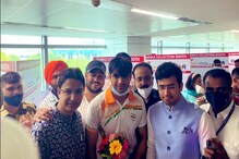 দেশে ফিরলেন অলিম্পিক্সের পদকজয়ীরা, দিল্লিতে রাজকীয় অভ্যর্থনা, দেখুন ভিডিও দেশে ফিরলেন অলিম্পিক্সের পদকজয়ীরা, দিল্লিতে রাজকীয় অভ্যর্থনা, দেখুন ভিডিও