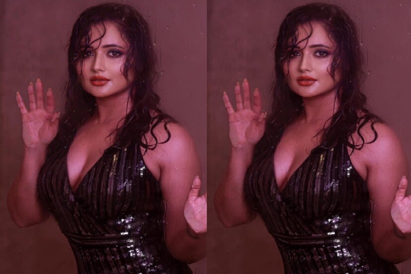 রশ্মি দেশাইয়ের (Rashmi Desai) ছবিগুলি বারেবারে সোশ্যাল মিডিয়ায় ঝড় তোলে কালো পোশাকে রশ্মি বরাবর ঝড় তোলেন সোশ্যাল মিডিয়ায় ৷ ছবি সৌজন্যে ইনস্টাগ্রাম ৷