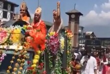 বত্রিশ বছরে এই প্রথমবার, ধুমধাম করে জন্মাষ্টমী উদযাপন শ্রীনগরে! বেরোল শোভাযাত্রা