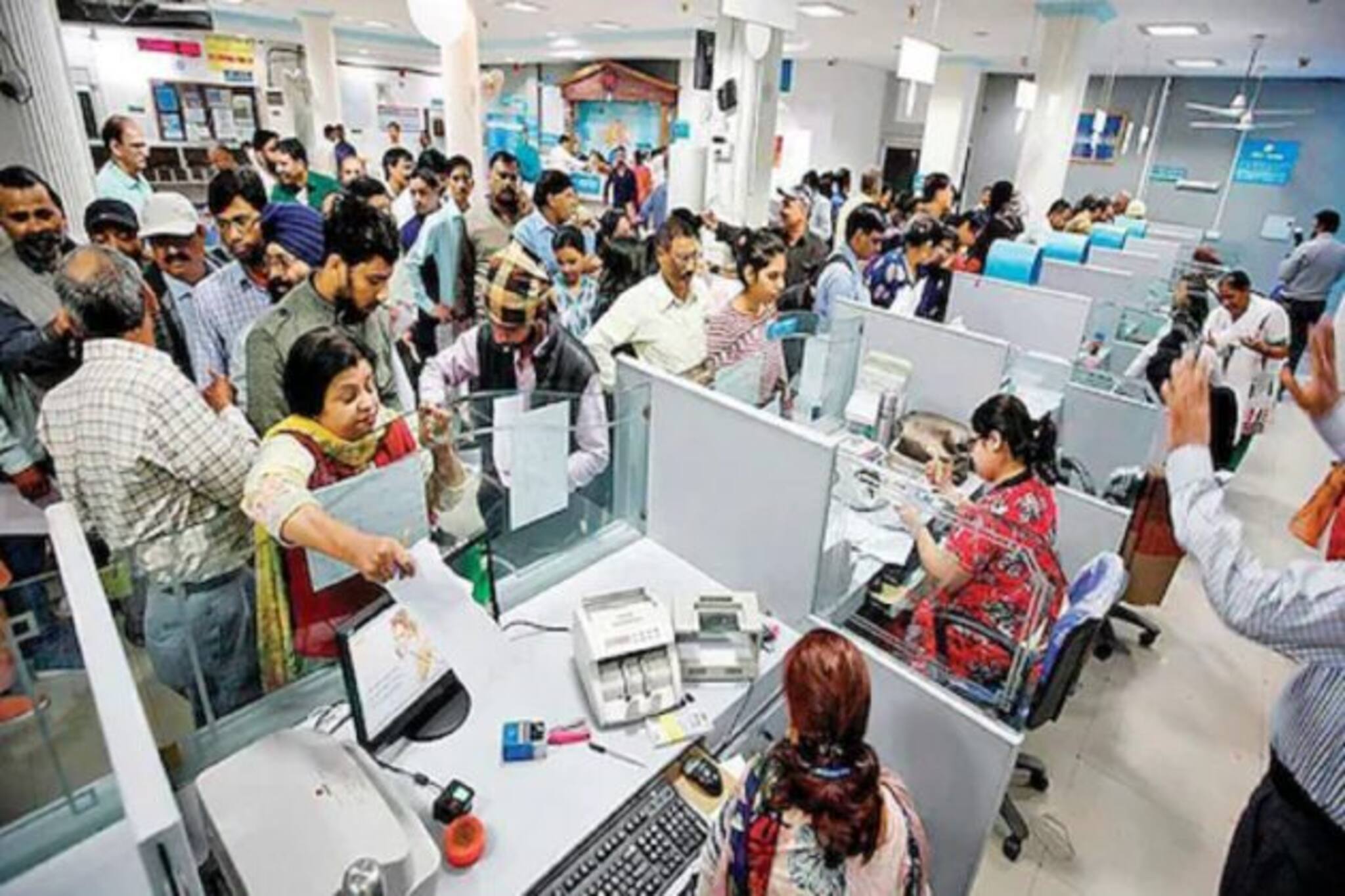 Bank Holidays: ১৯ থেকে ২৩ অগাস্ট টানা ৫দিন বন্ধ থাকবে ব্যাঙ্ক !